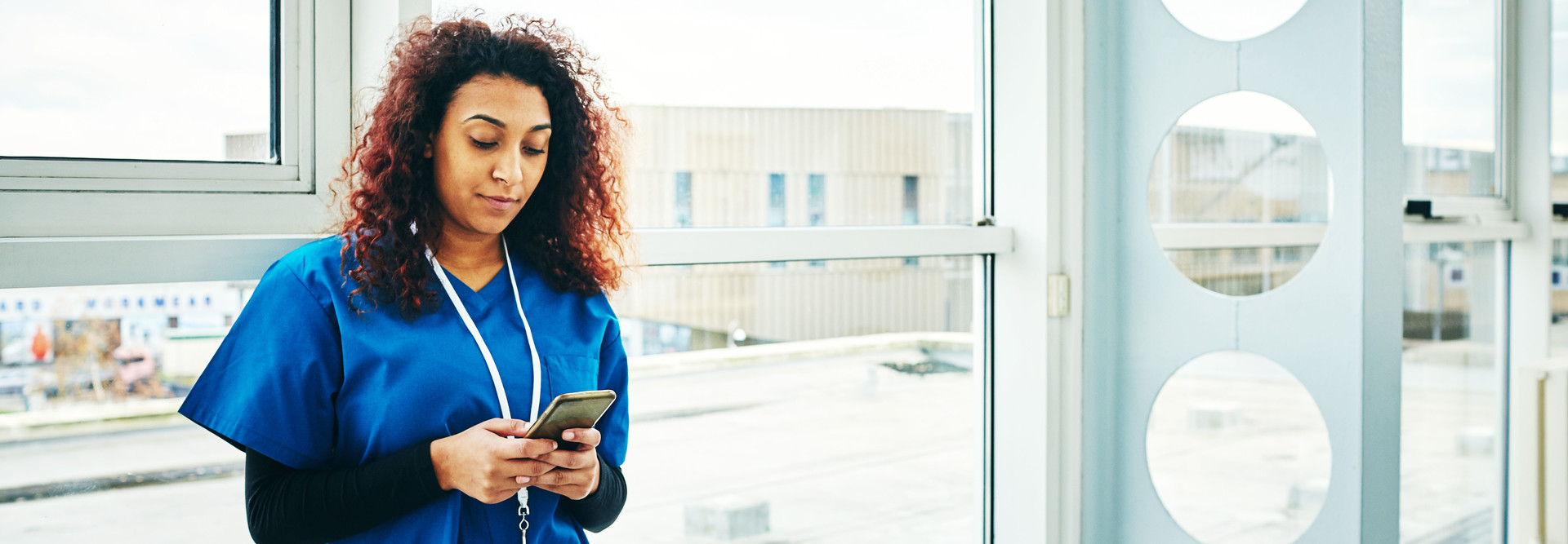 Nurse with smartphone