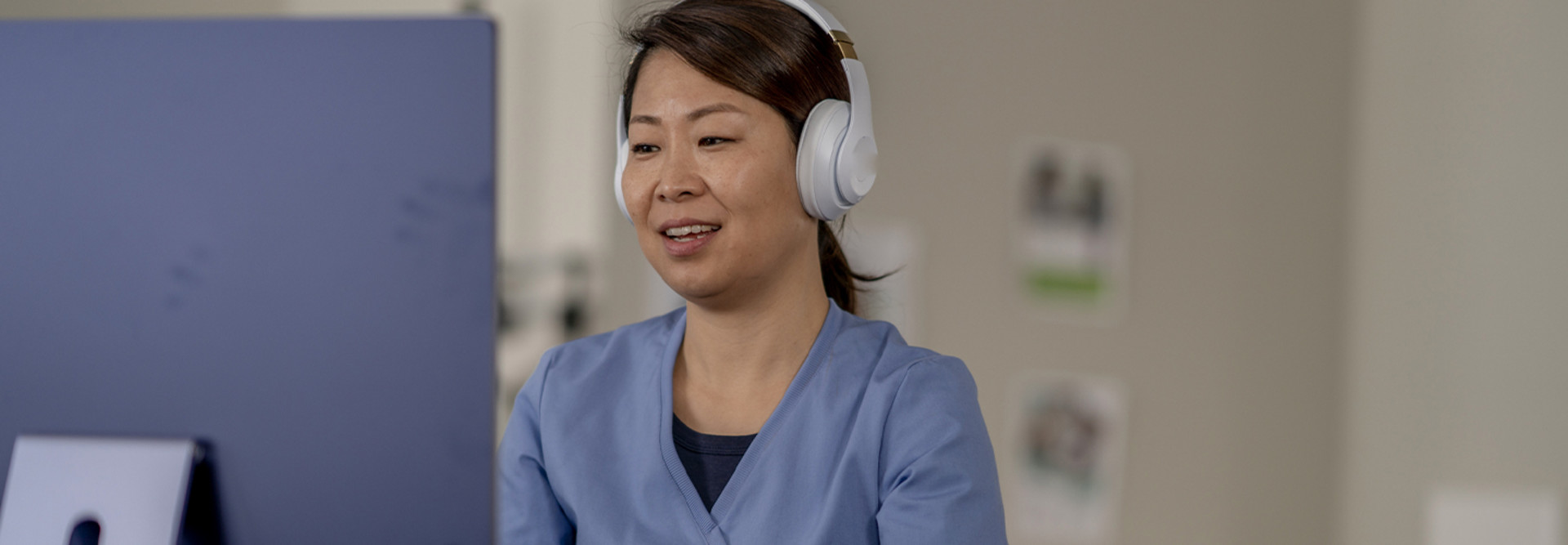 Nurse conducting appointment virtually