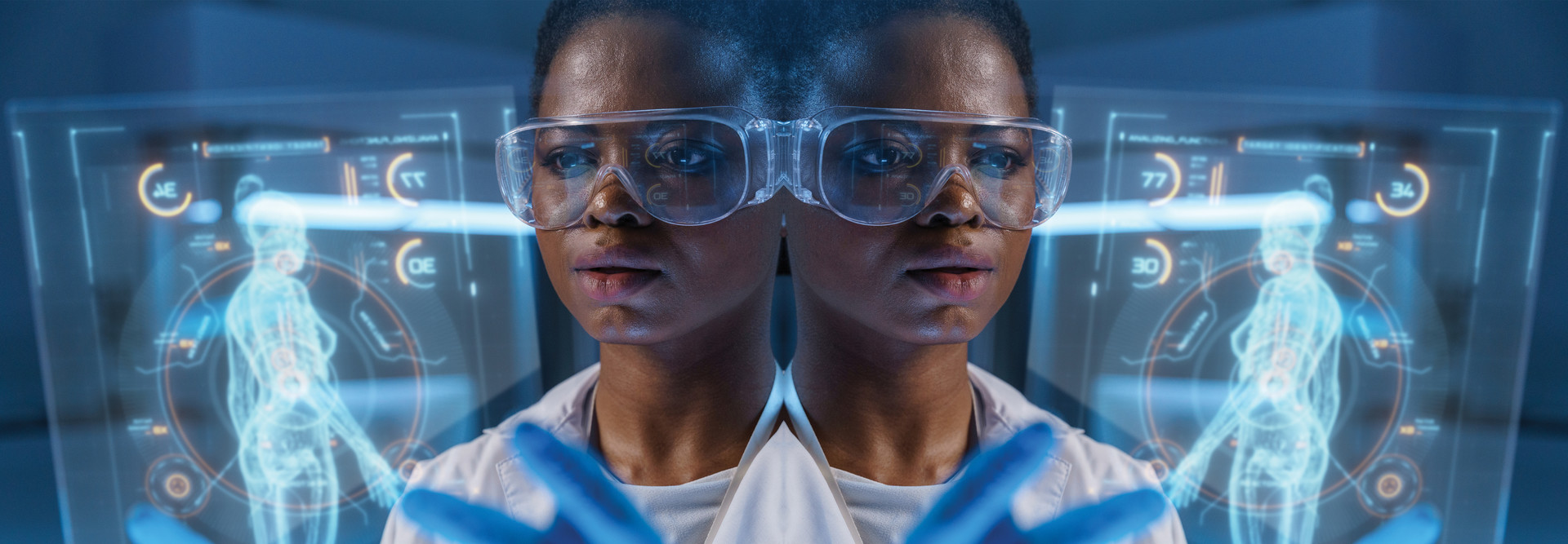 medical student in virtual training