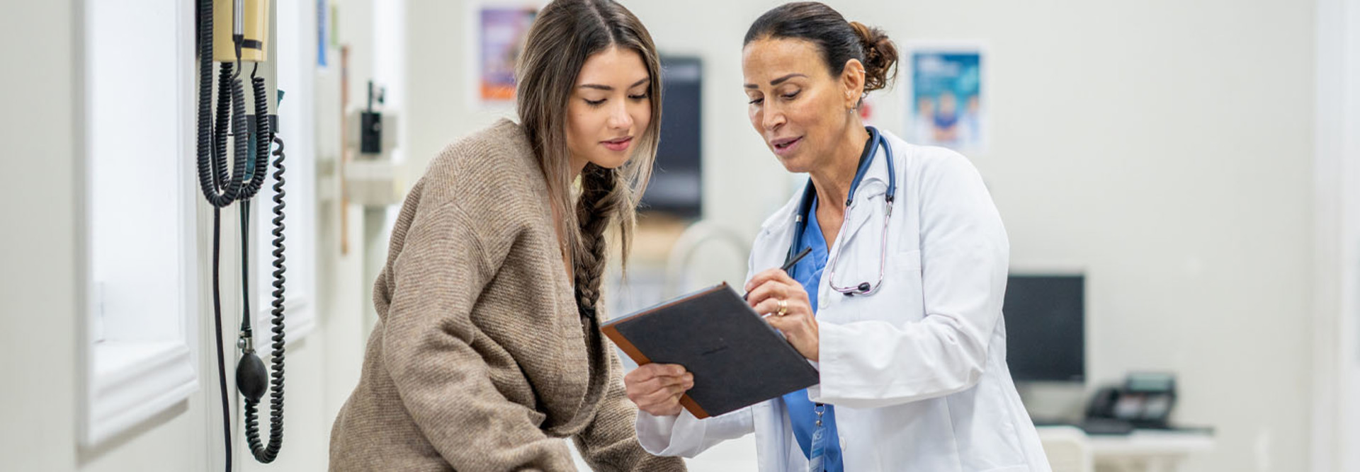 Patient speaking with doctor