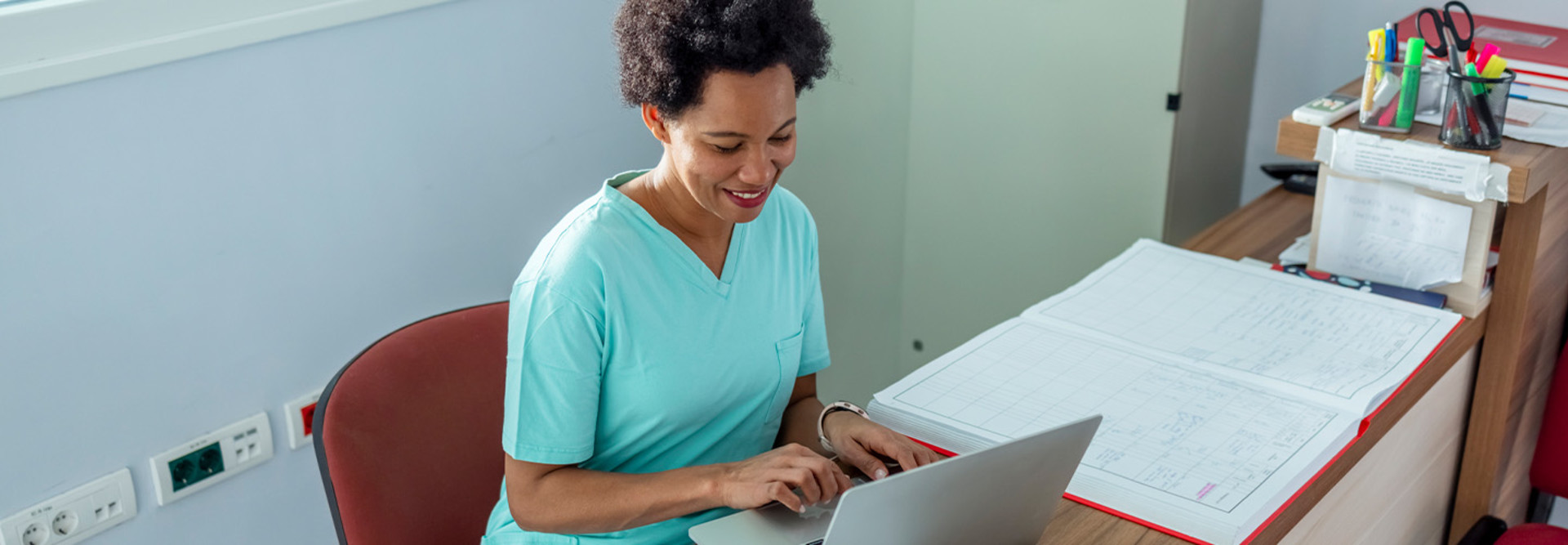 Doctor using computer in hospital