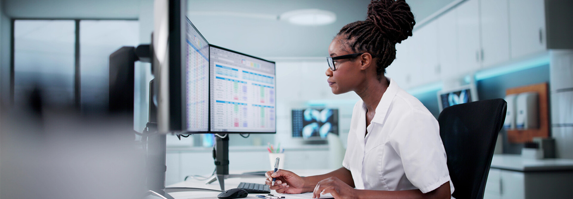 Doctor accessing health records