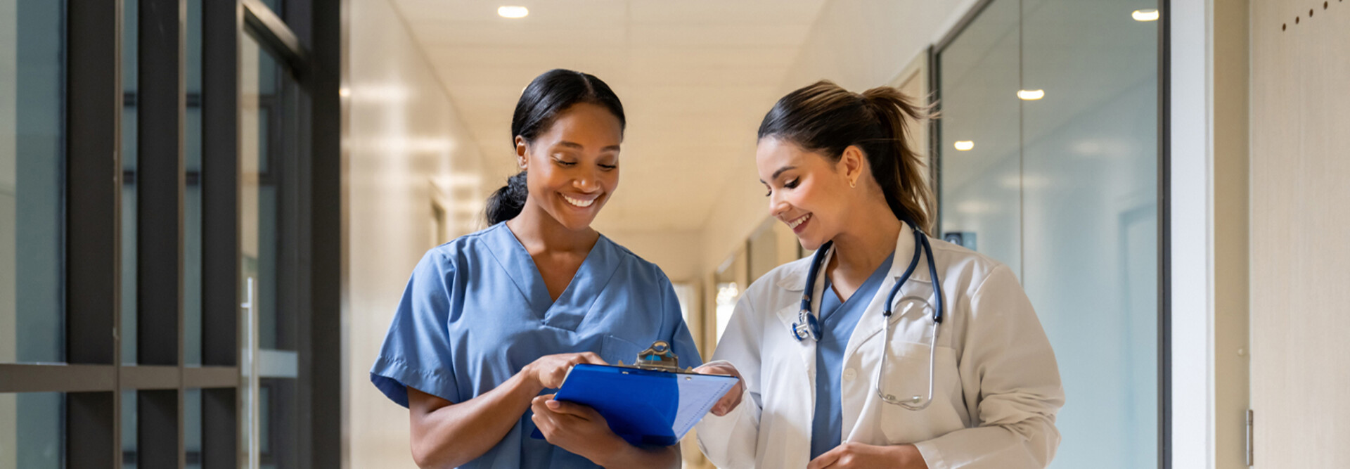 Nurse and doctor coordinating