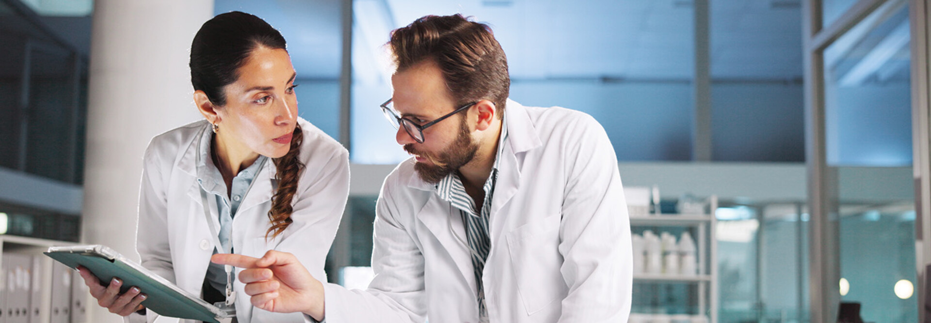 clinicians discuss data