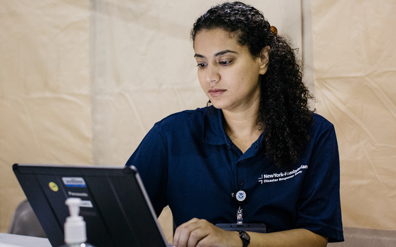 Pia Fiol, MD
