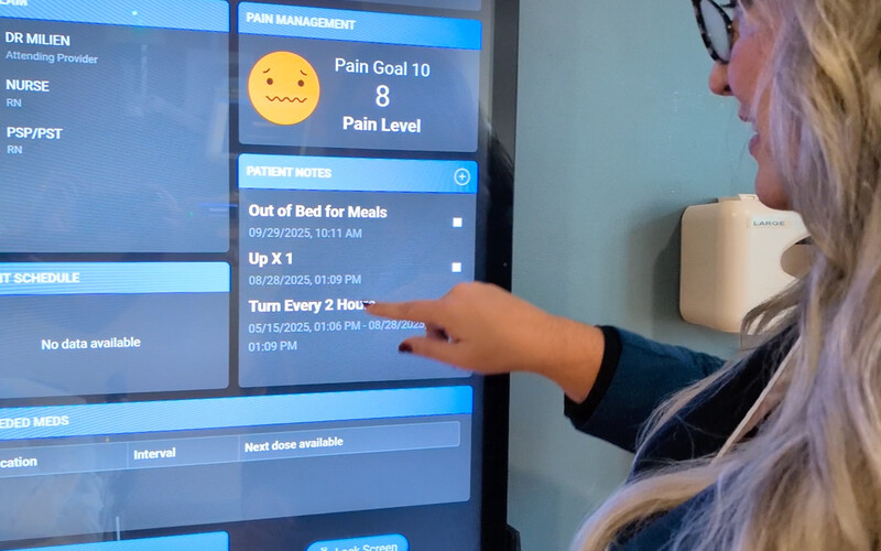 digital whiteboard screen