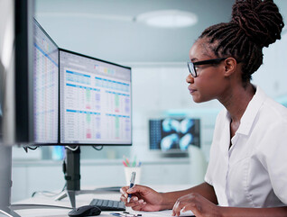 Doctor accessing health records
