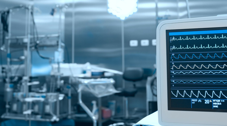 Monitoring of vital signs of the patient
