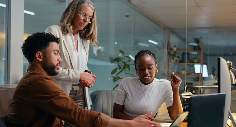 People reviewing research