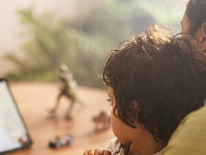 mom and child on telehealth call