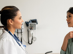 doctor pays full attention to patient during check up